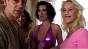 play Ilme xnxx com muitas garotas fazendo sexo com o mesmo homem