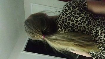 play Xnxx gratis con una sexy perra mala gran polla