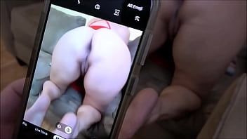 play Hij maakt xnxx-films met zijn rijpe teef