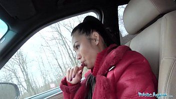 play Asian blowjob and sex in the car for money