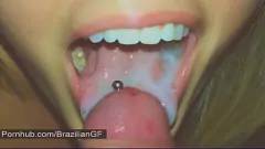 play Die Freundin eines nasslippigen Freundes gibt einen schlampigen Blowjob