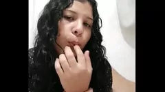 play Hot adolescente venezuelano ragazza che si masturba in webcam