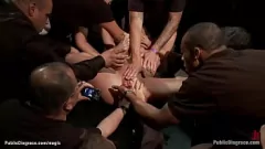 play Desgracia pública: atado y follada frente a una multitud - Amy Brooke, Princesa Donna, James Deen